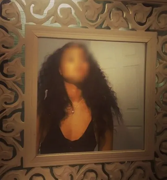 Amelia, 30