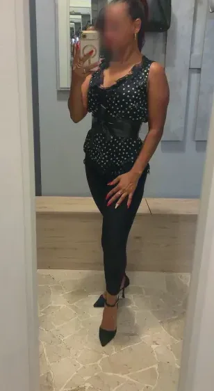 Aoife, 36