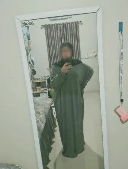 Evie, 26