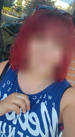 Lucy, 28