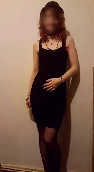 Naomi, 35