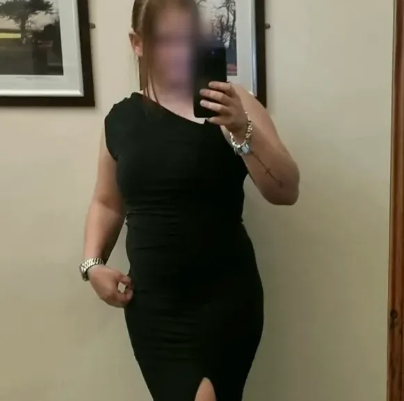 Nia, 37