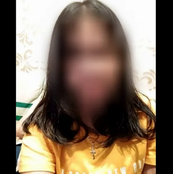 Rhian, 27