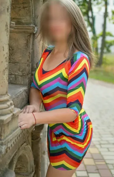 Samantha, 37