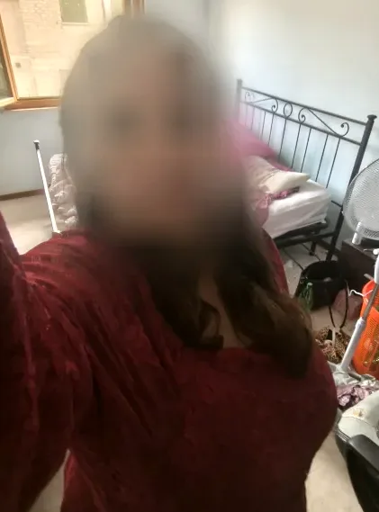 Sinead, 32