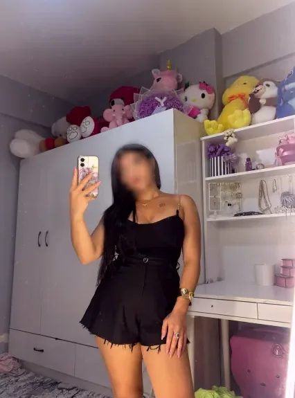 Tiana, 27